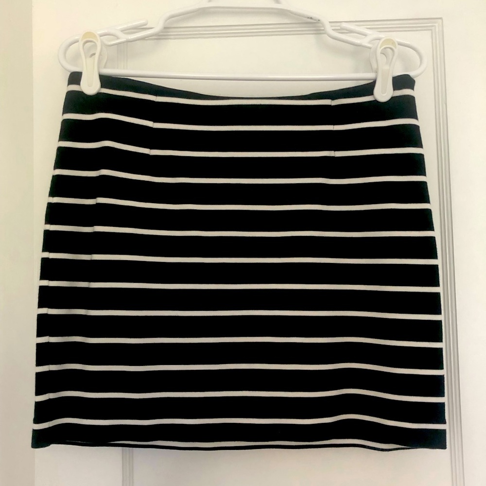 Banana Republic Knit Short Skirt